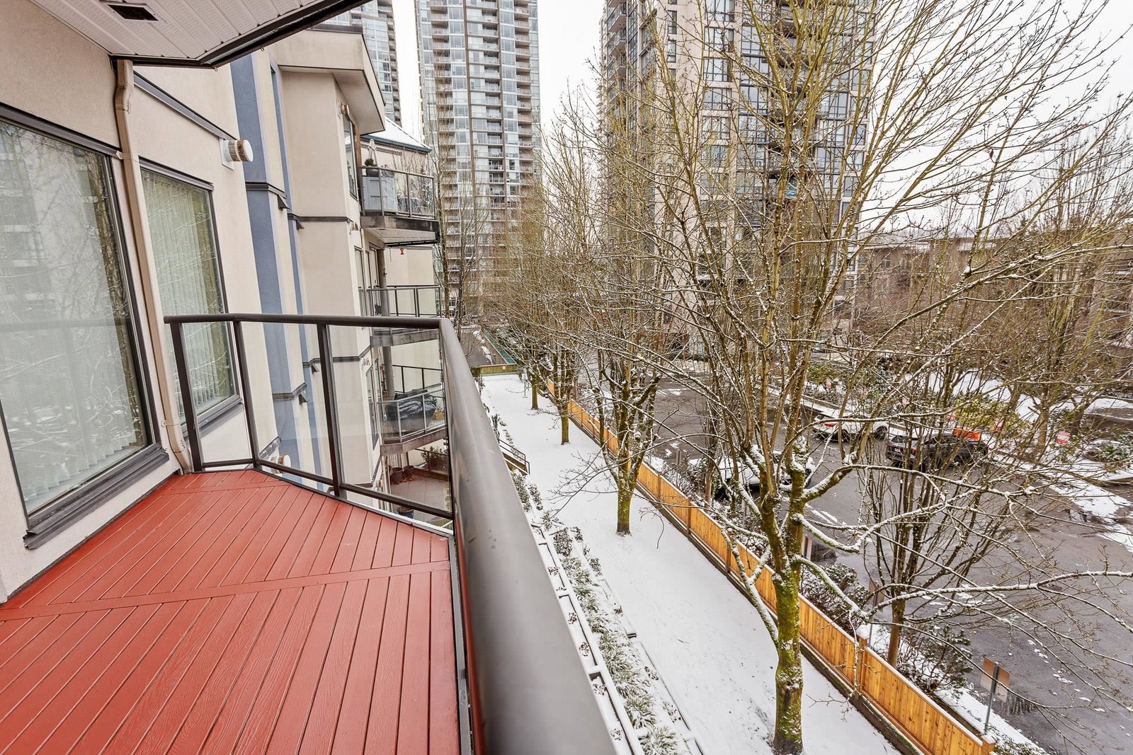 Listing Image 11