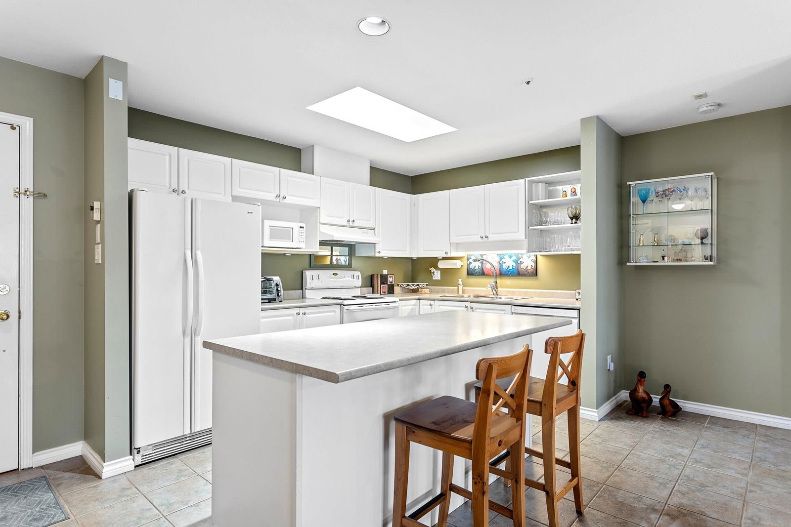 Listing Image 15