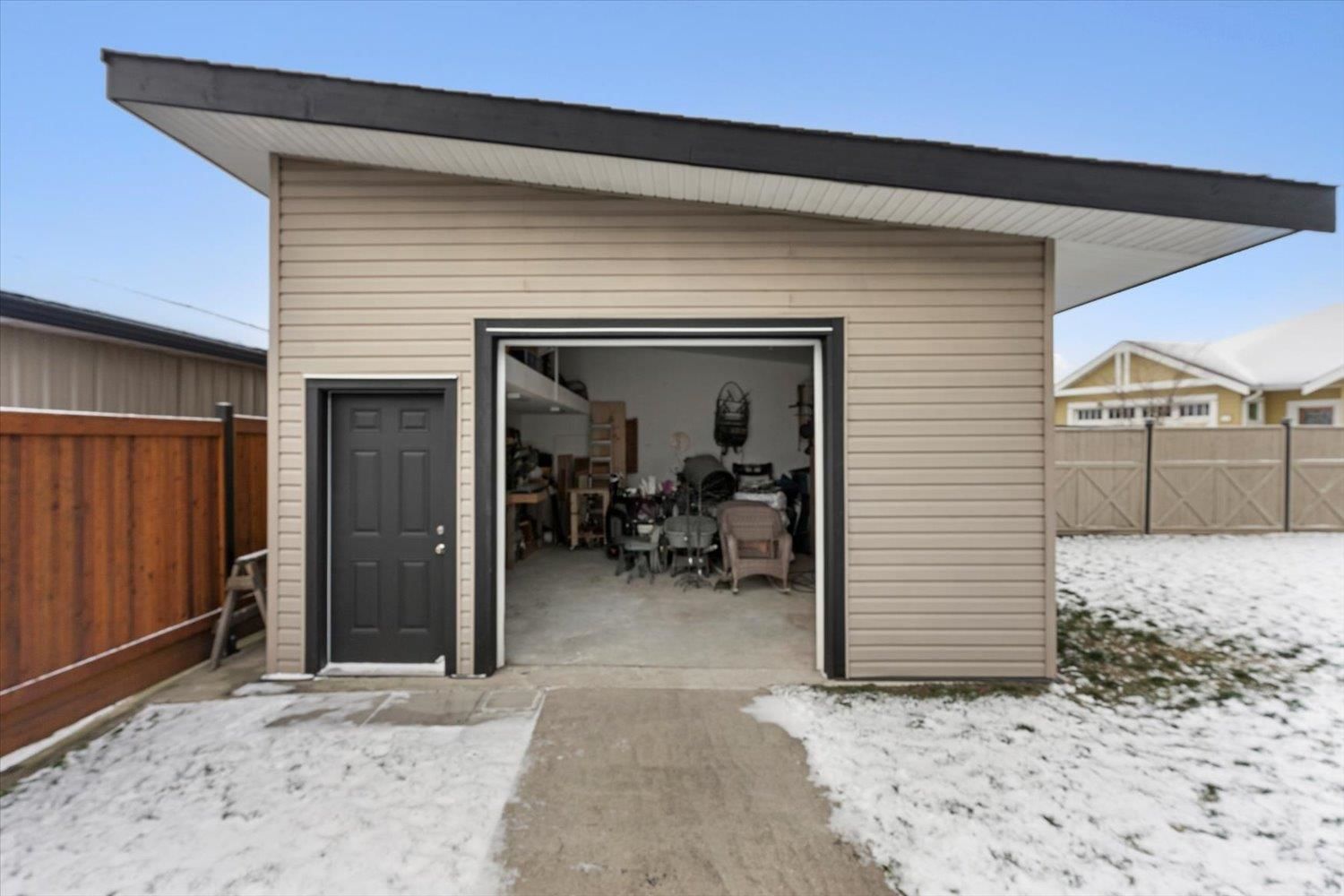 Listing Image 25