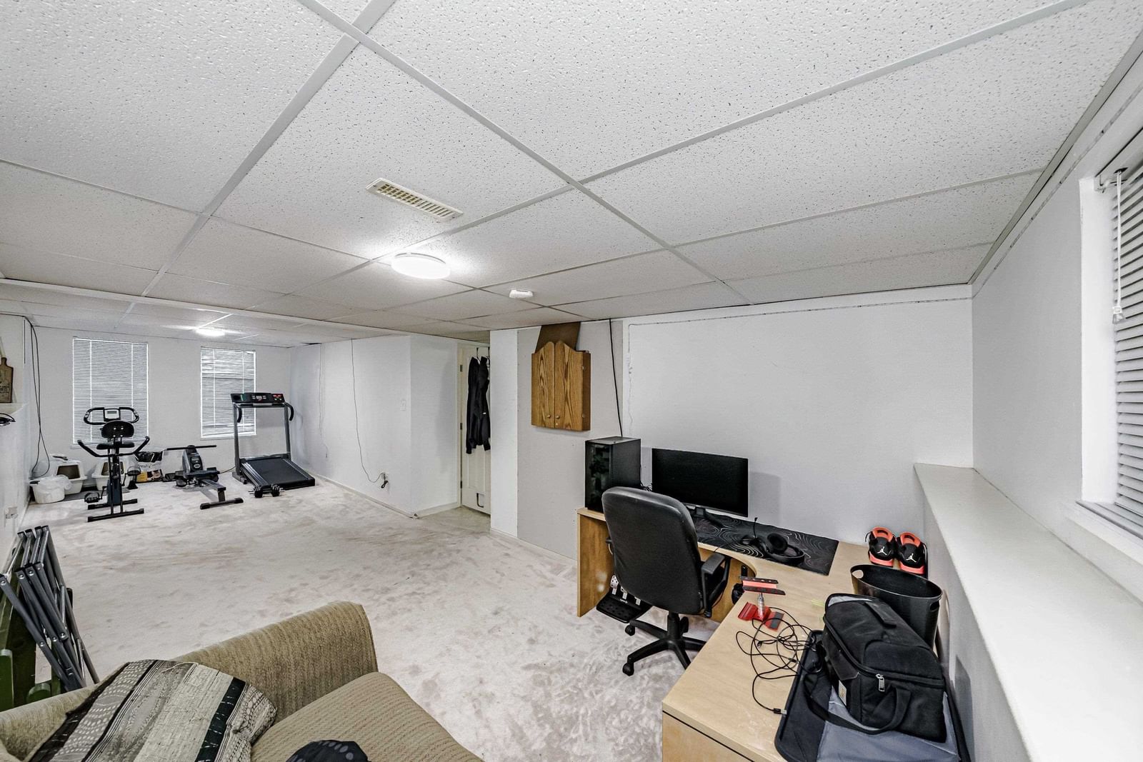 Listing Image 17