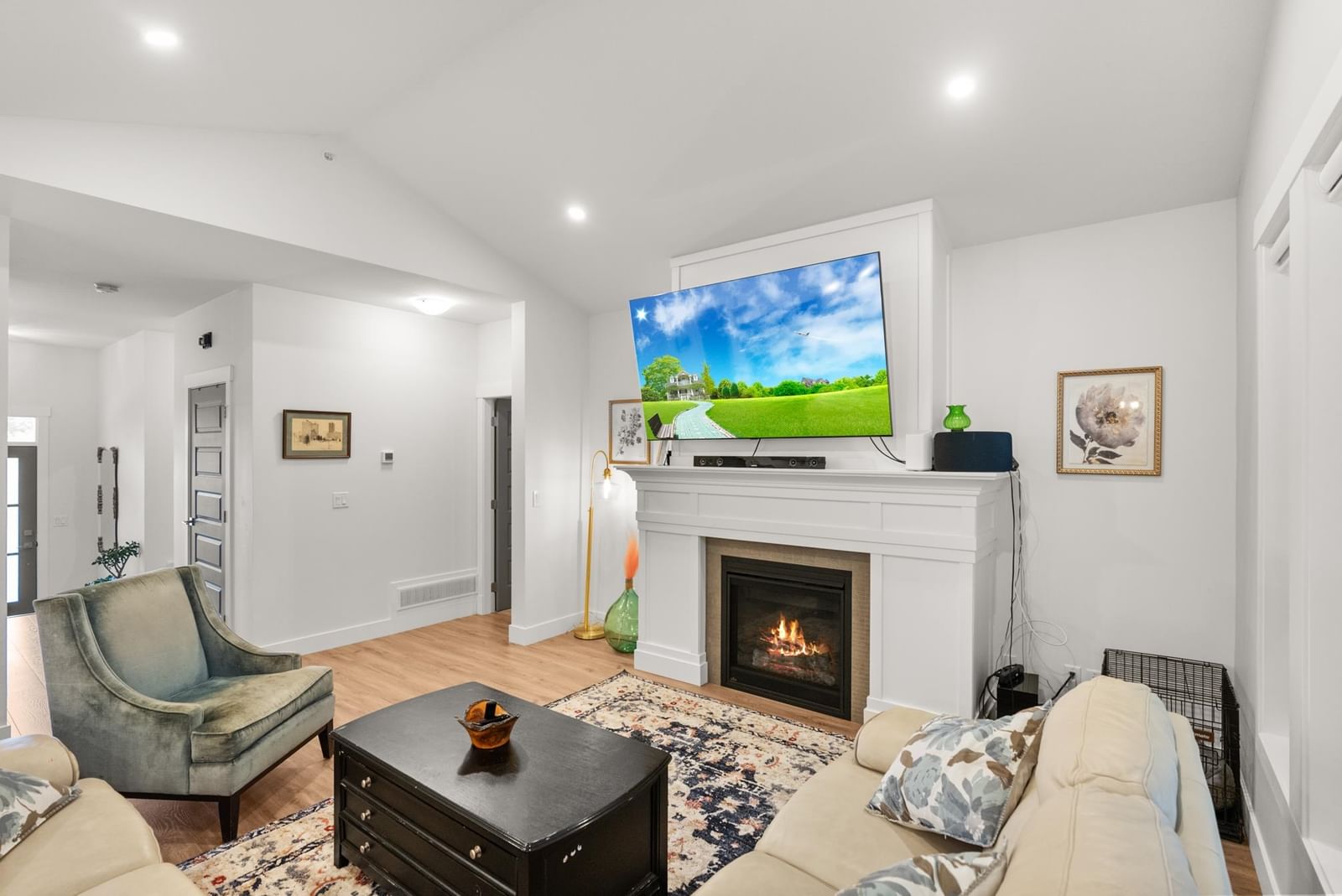 Listing Image 8