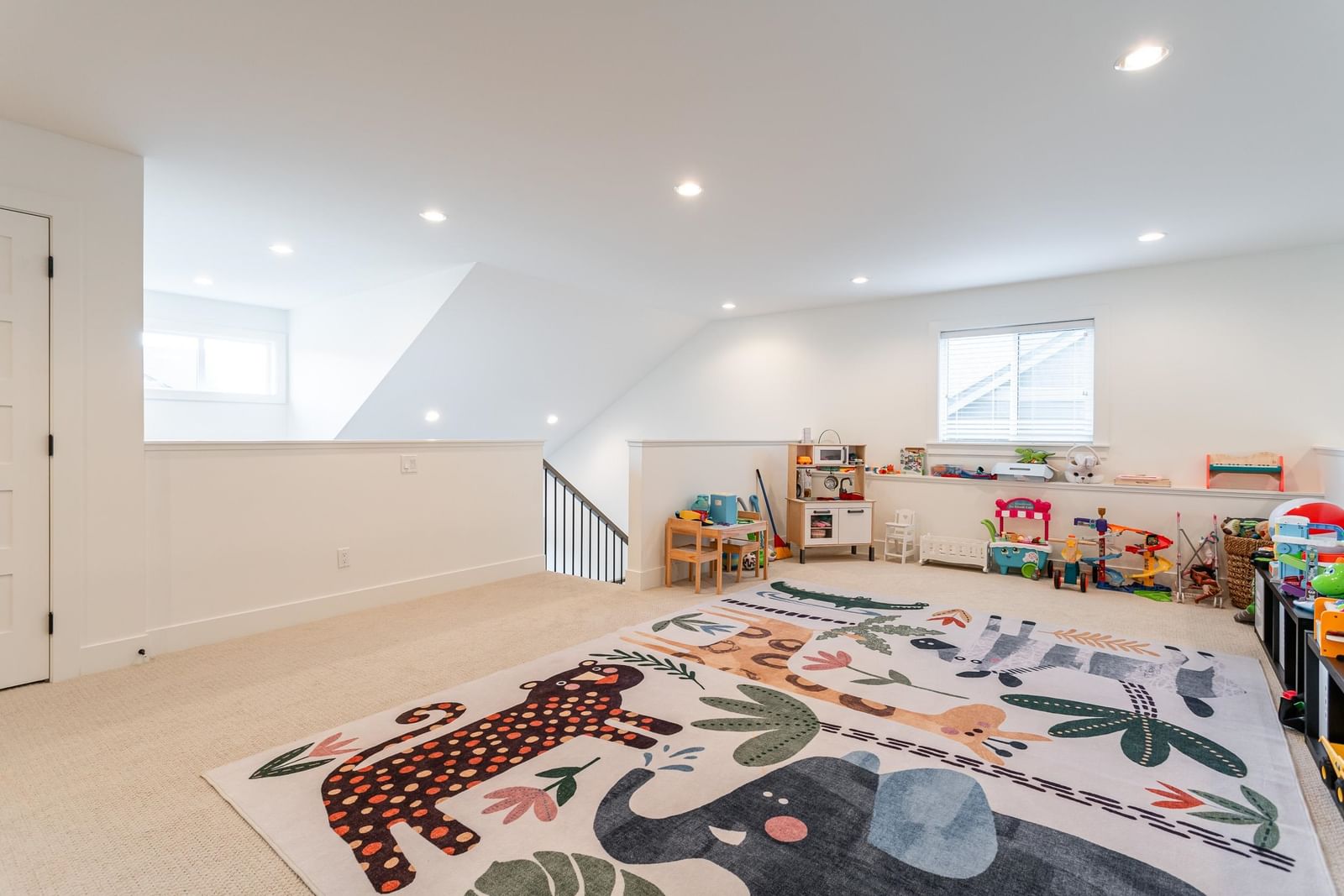 Listing Image 18