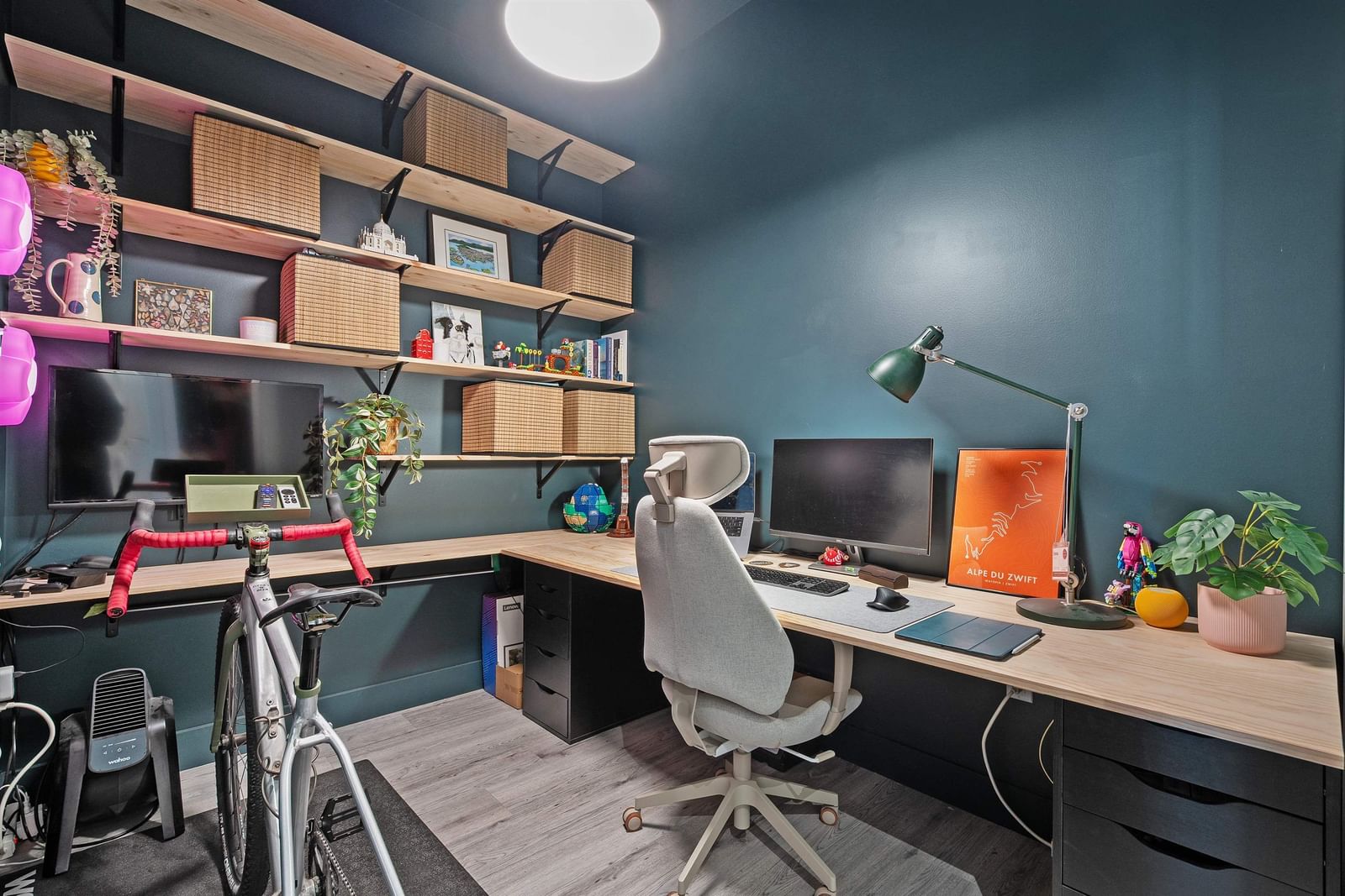 Listing Image 12