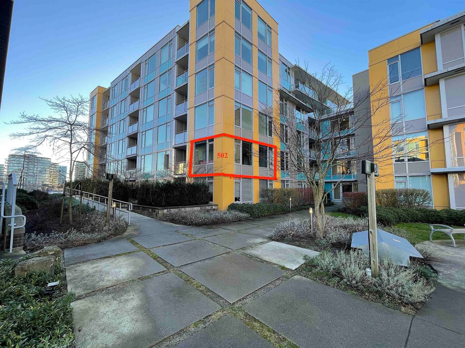 Listing Image 1