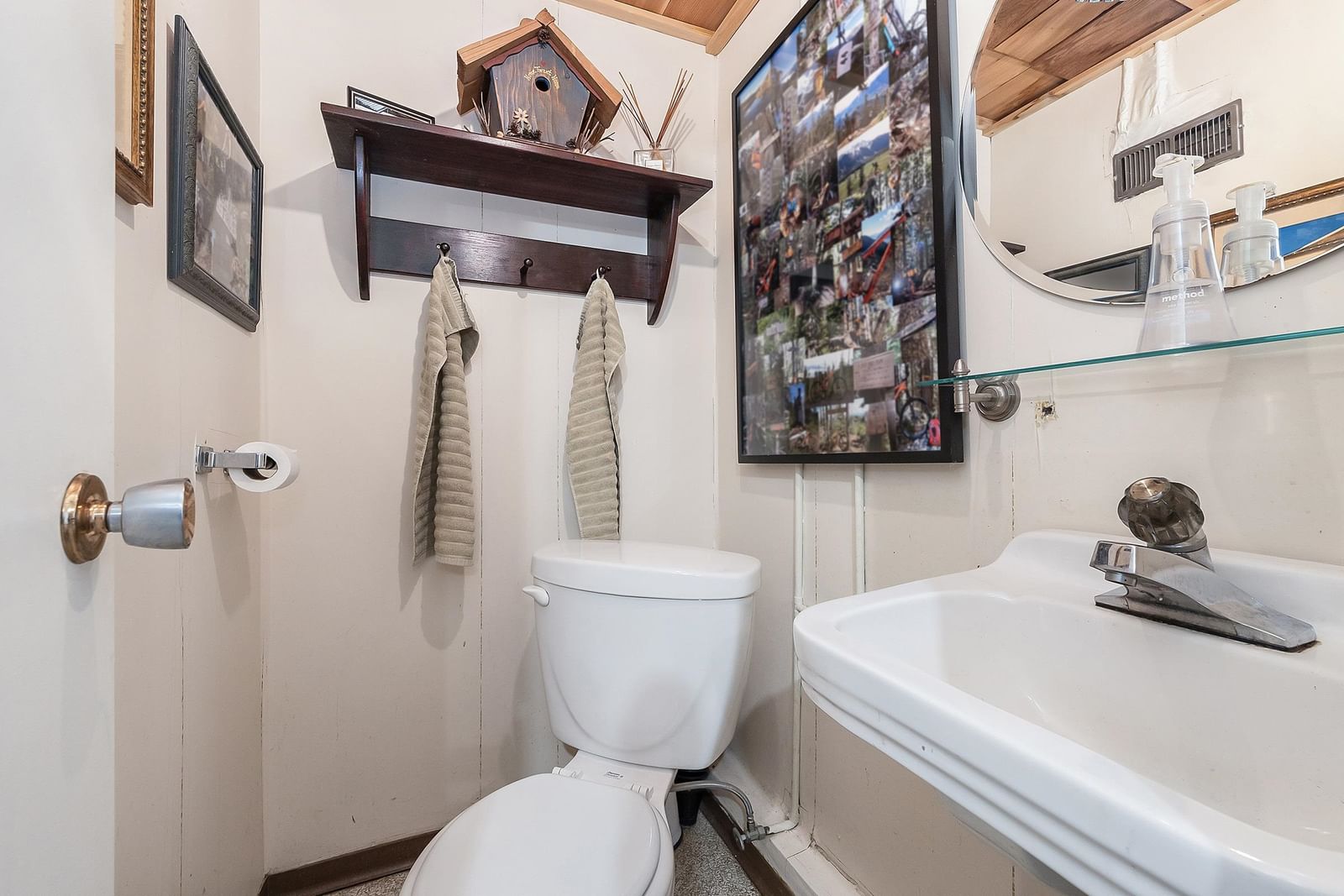 Listing Image 12
