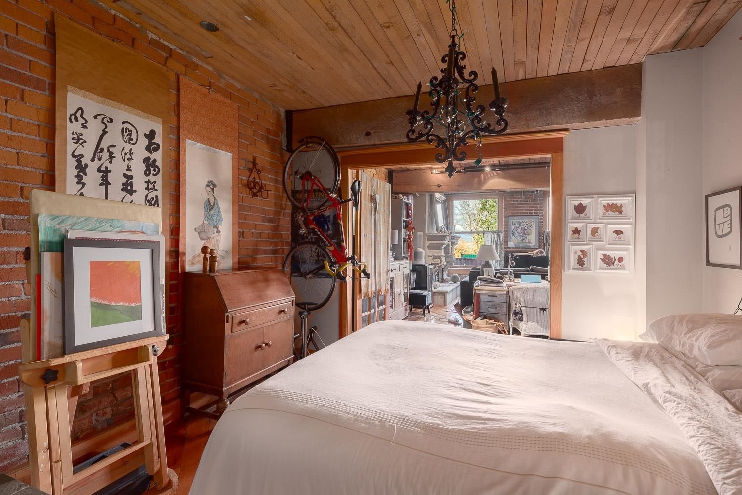 Listing Image 15