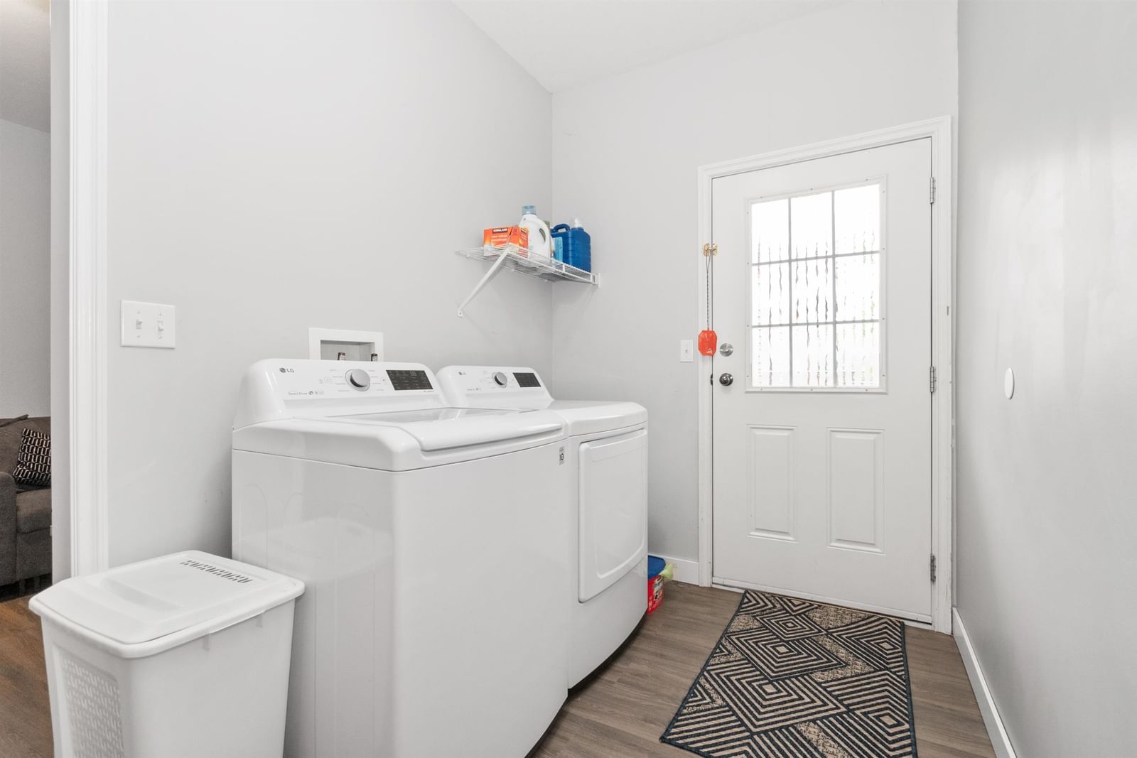 Listing Image 20
