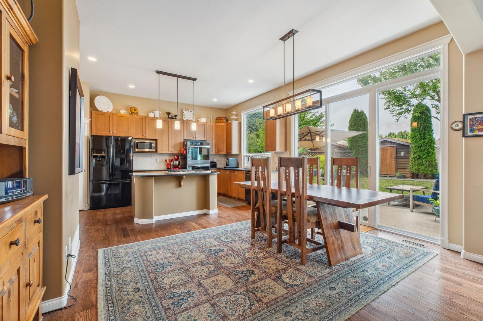 Listing Image 15