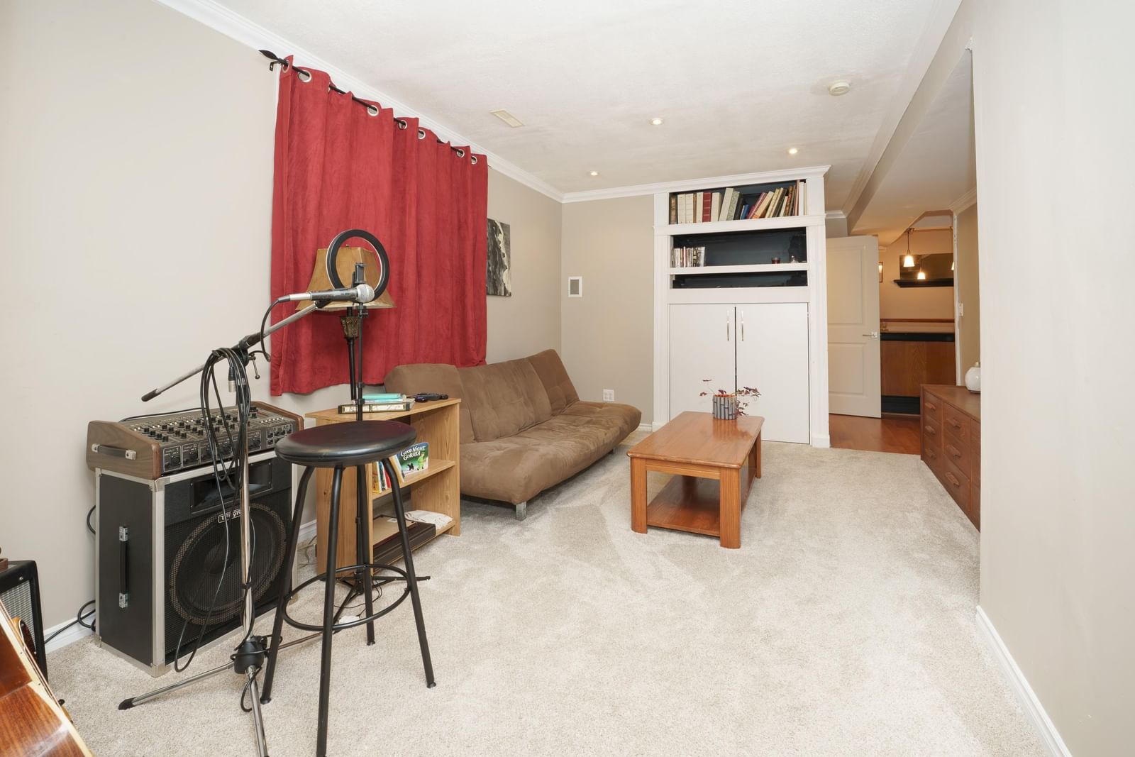 Listing Image 25