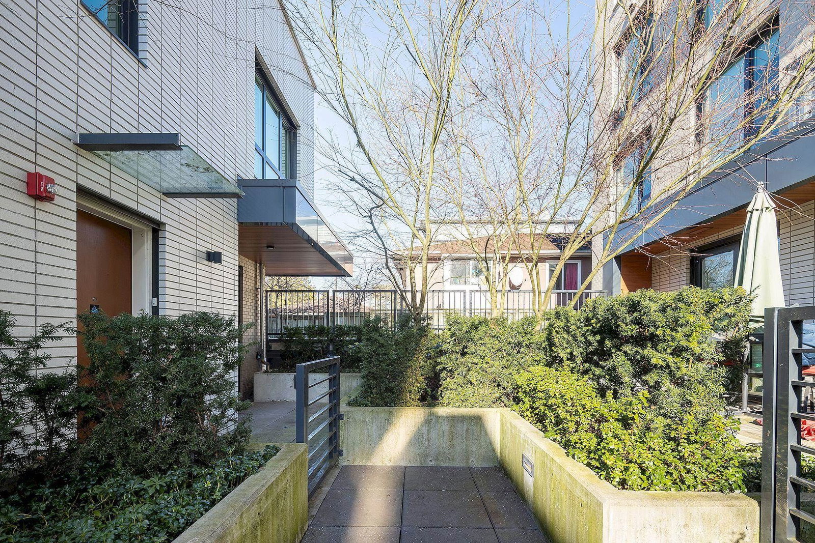 Listing Image 22