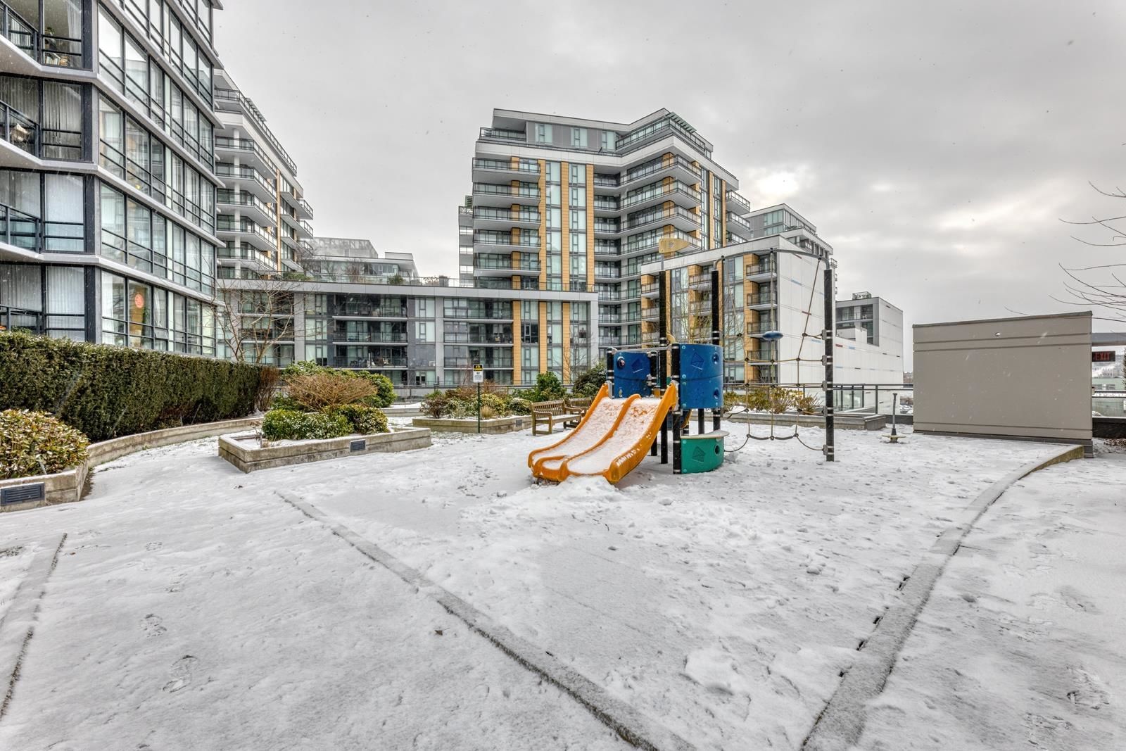 Listing Image 18