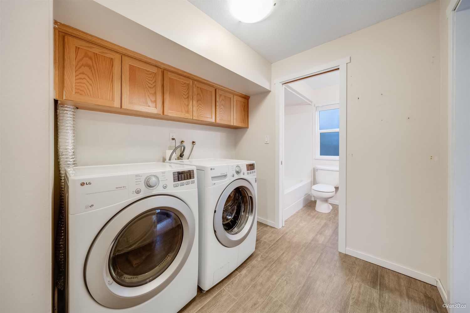 Listing Image 16