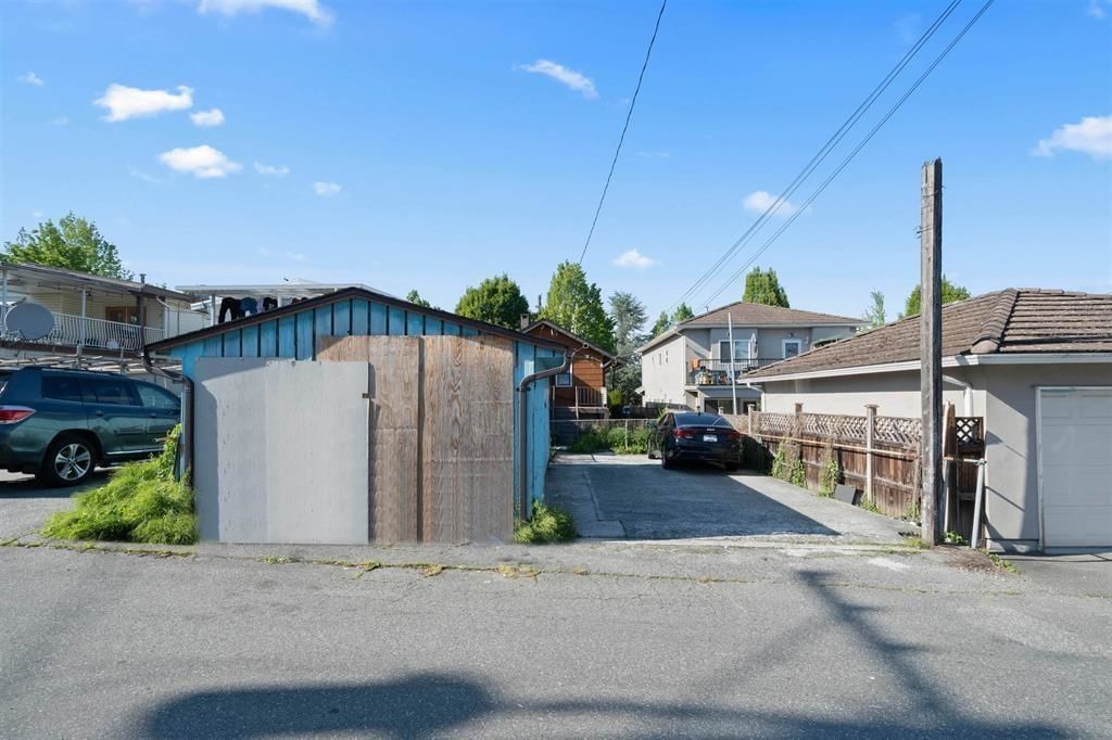 Listing Image 17
