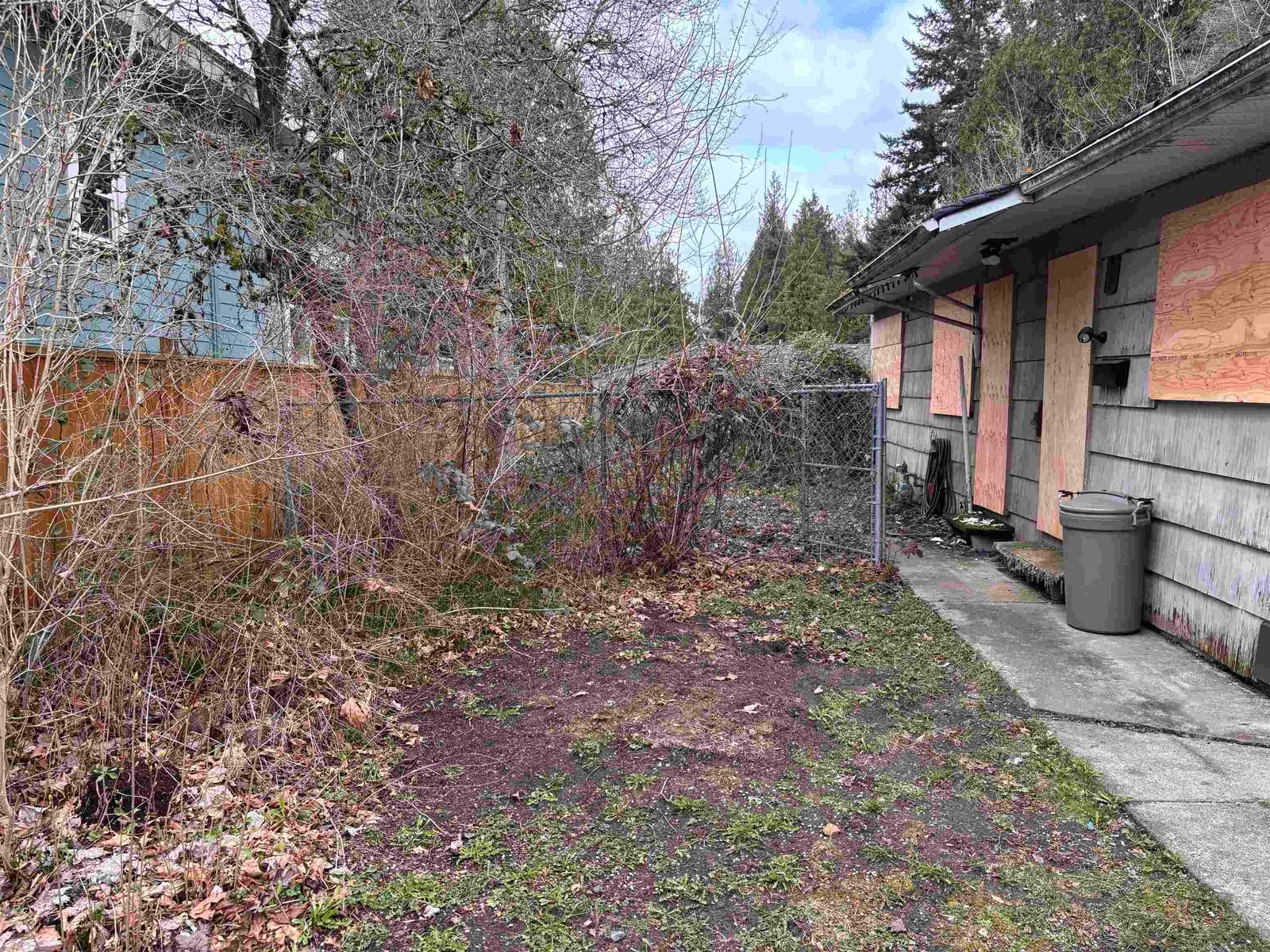 Listing Image 10