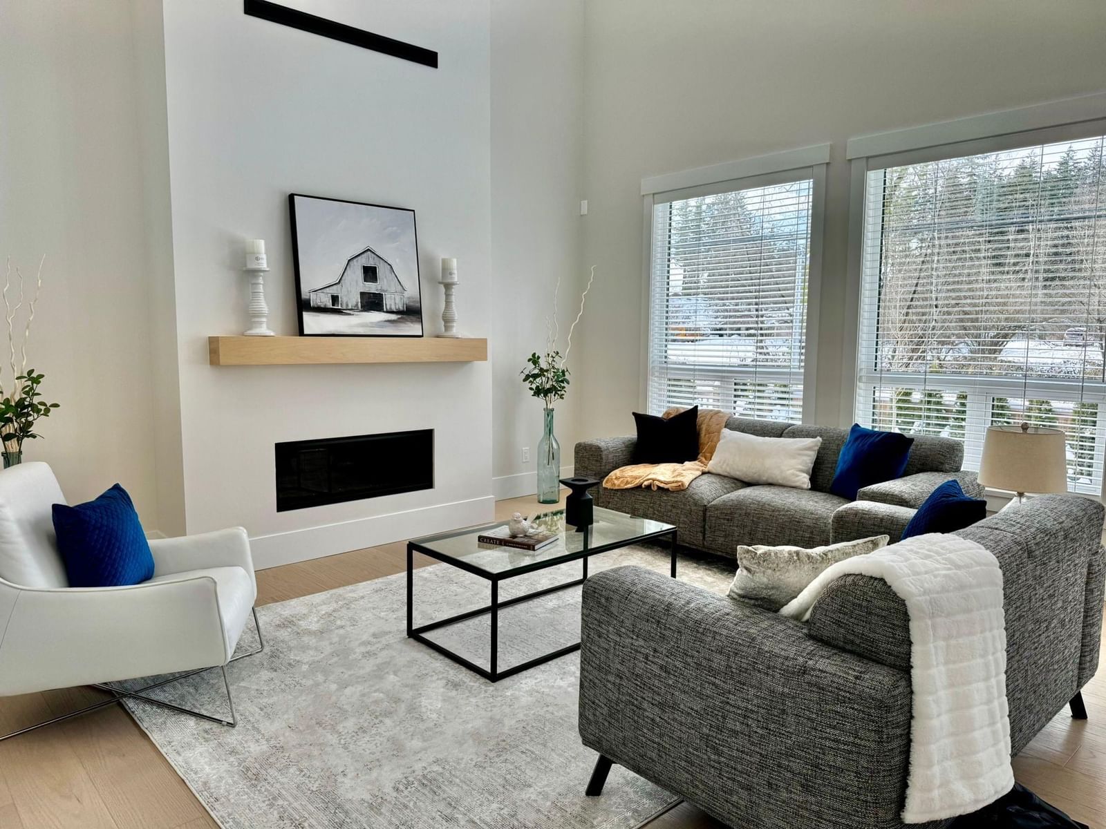 Listing Image 12