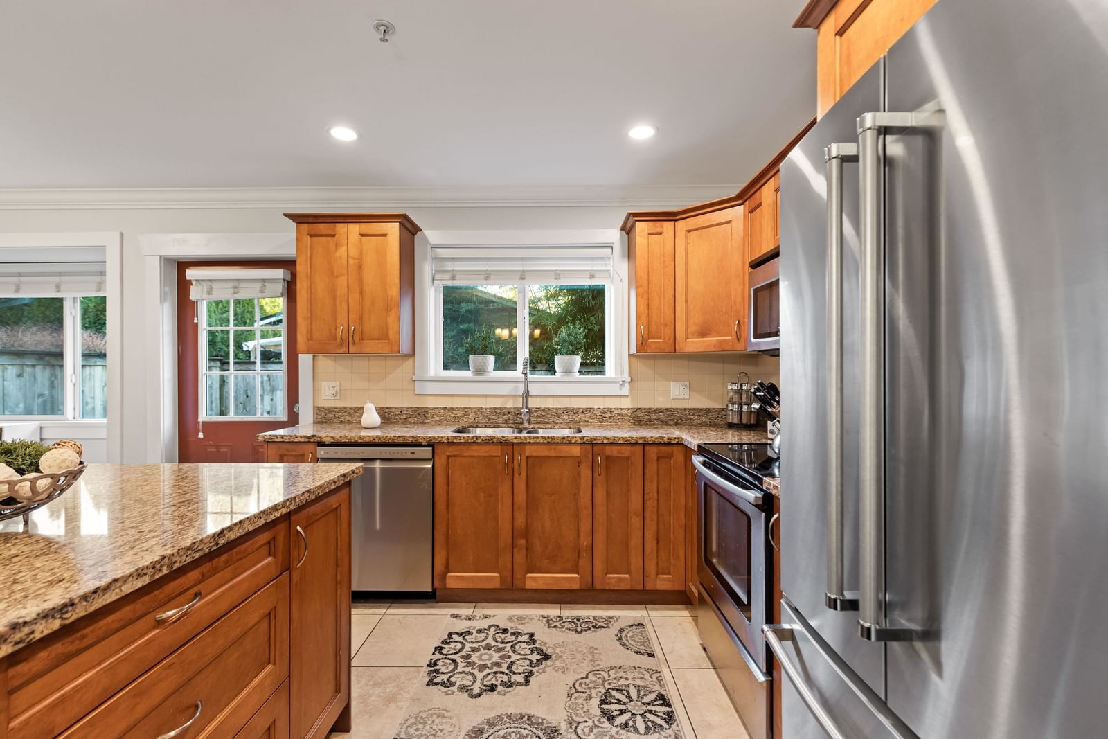 Listing Image 11