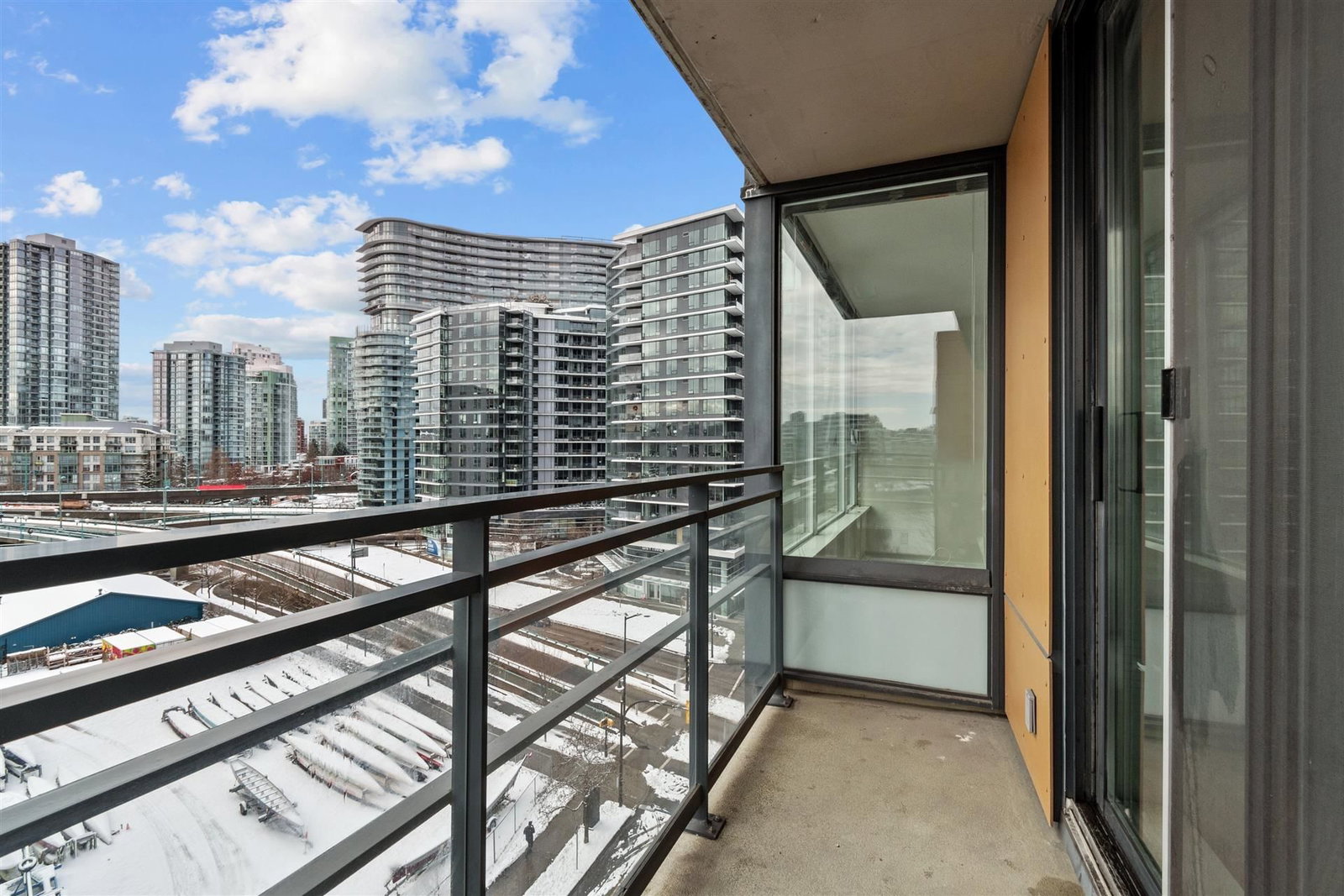 Listing Image 11