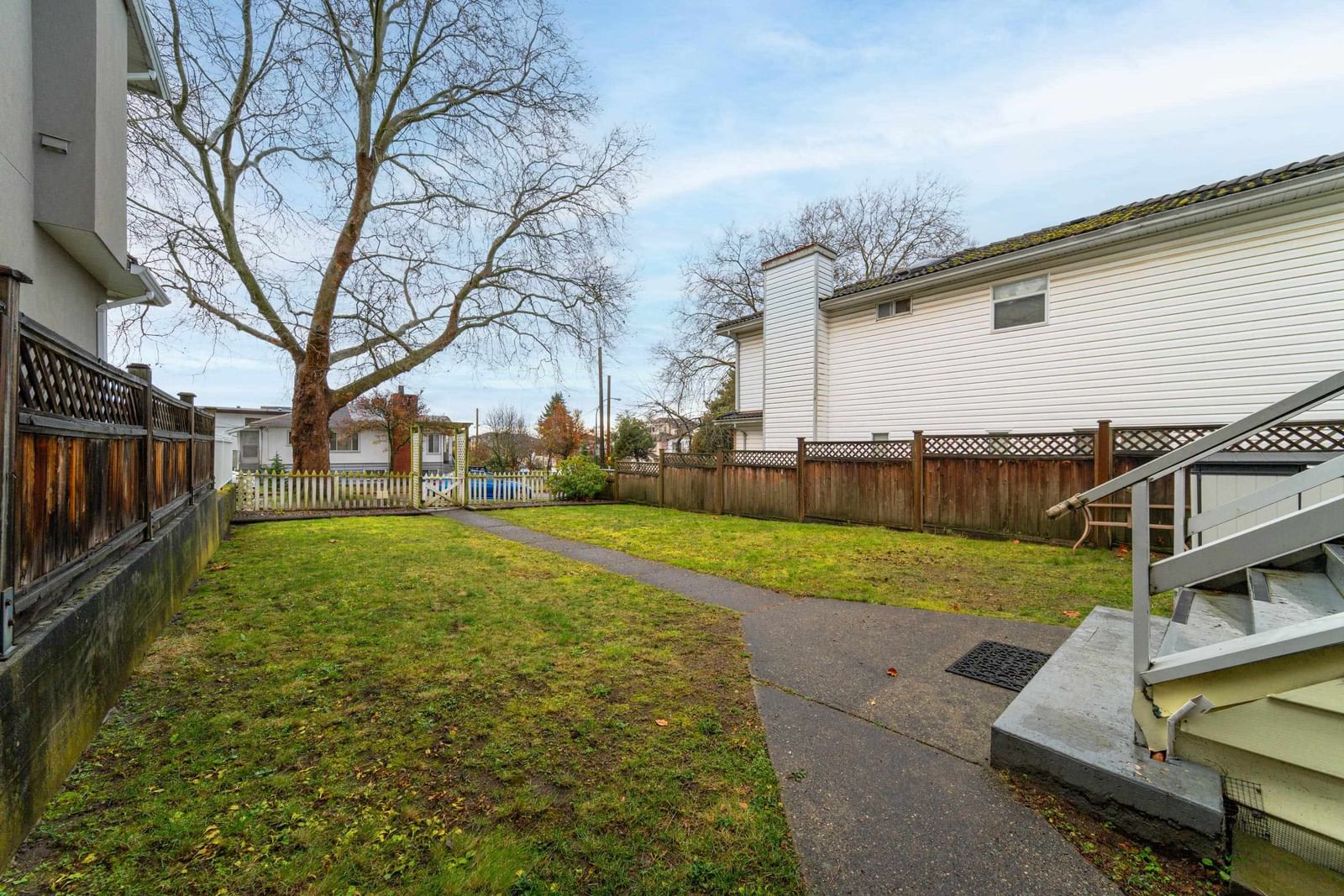 Listing Image 25