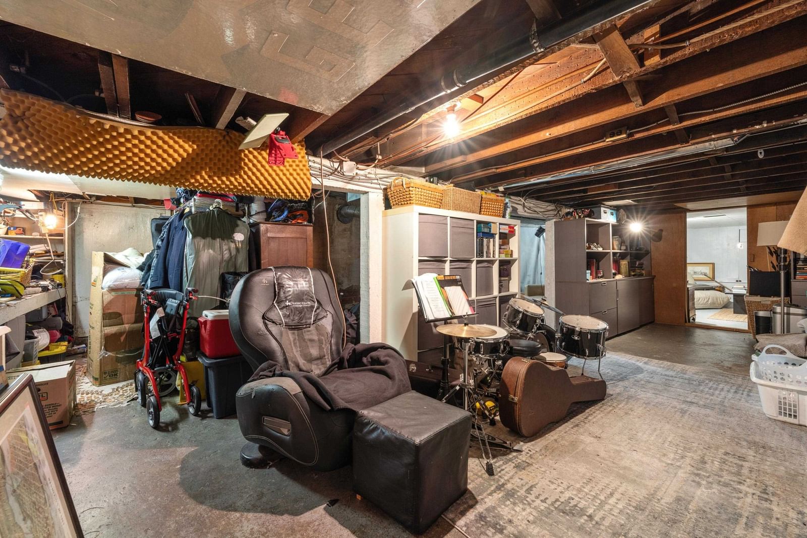 Listing Image 12