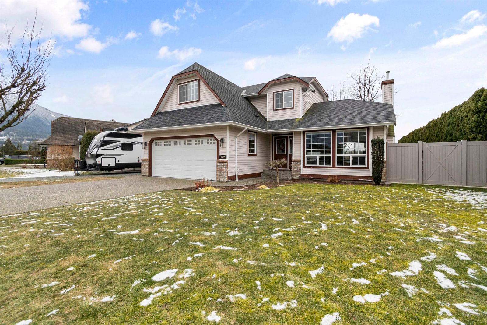 Listing Image 1