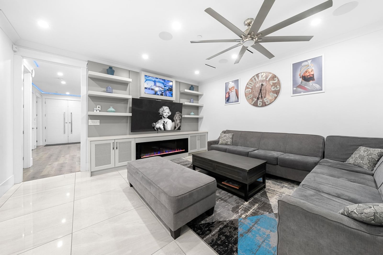 Listing Image 10