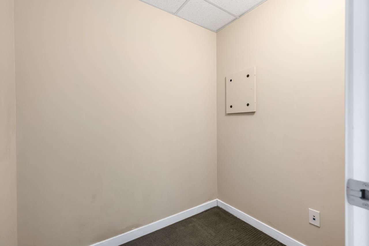 Listing Image 24