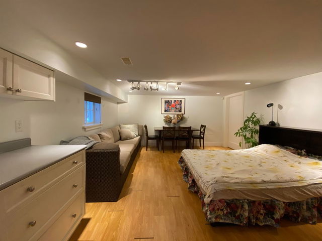 Garden Suite #2 - 1427 40th Avenue