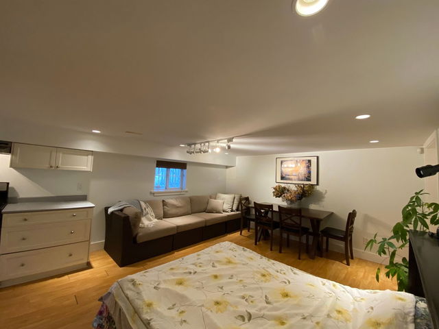 Garden Suite #2 - 1427 40th Avenue