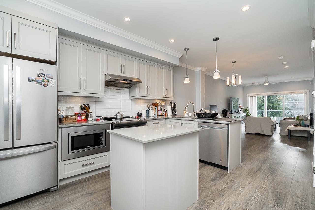 Listing Image 19