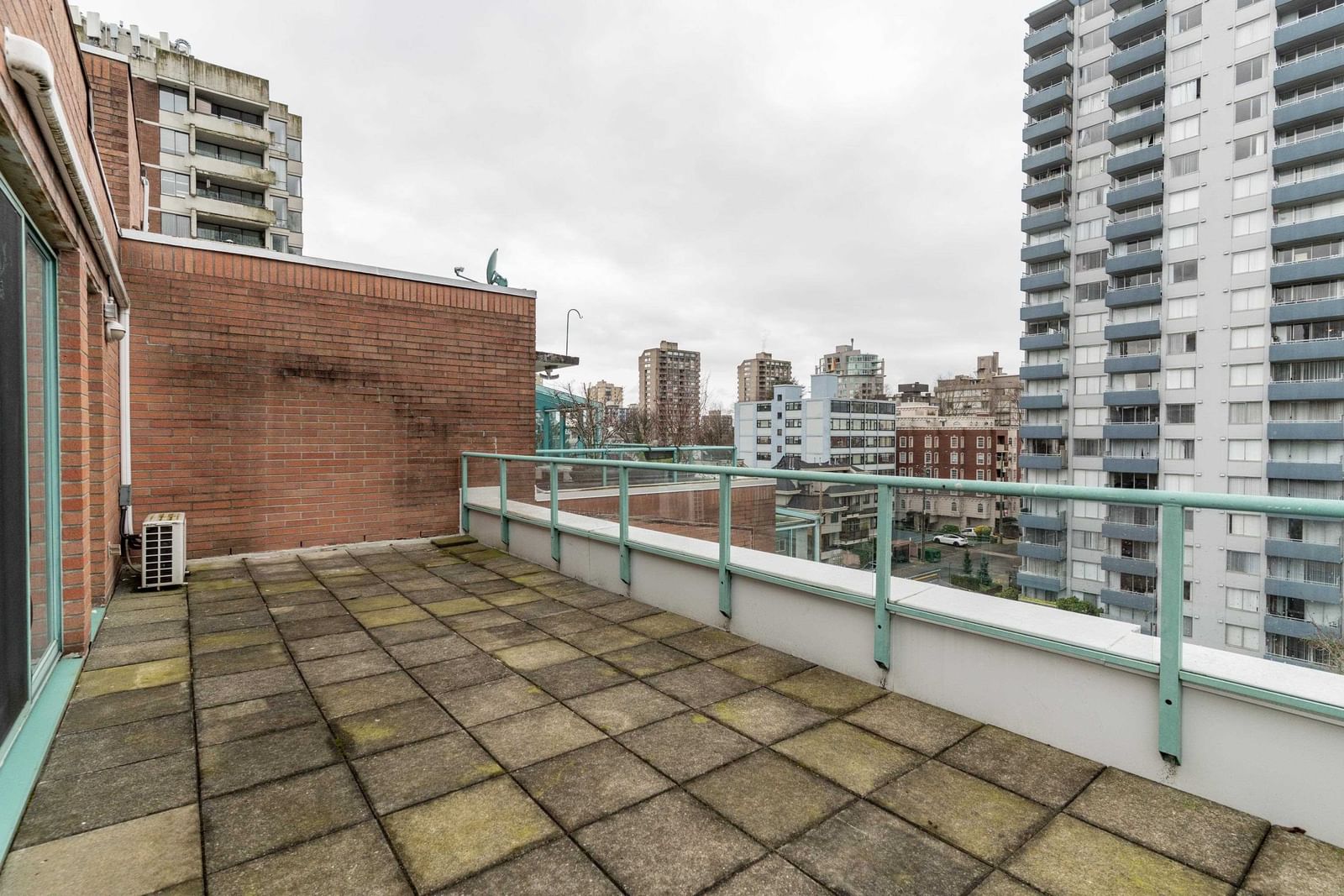 Listing Image 29
