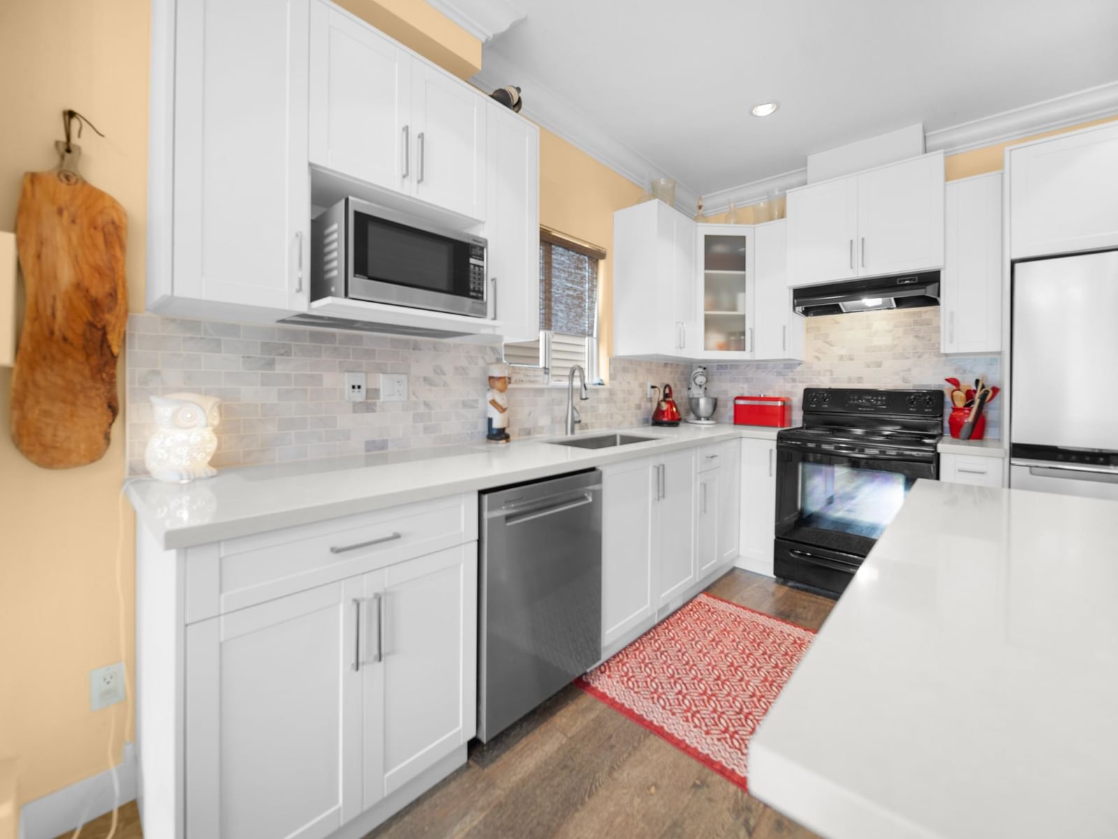 Listing Image 9