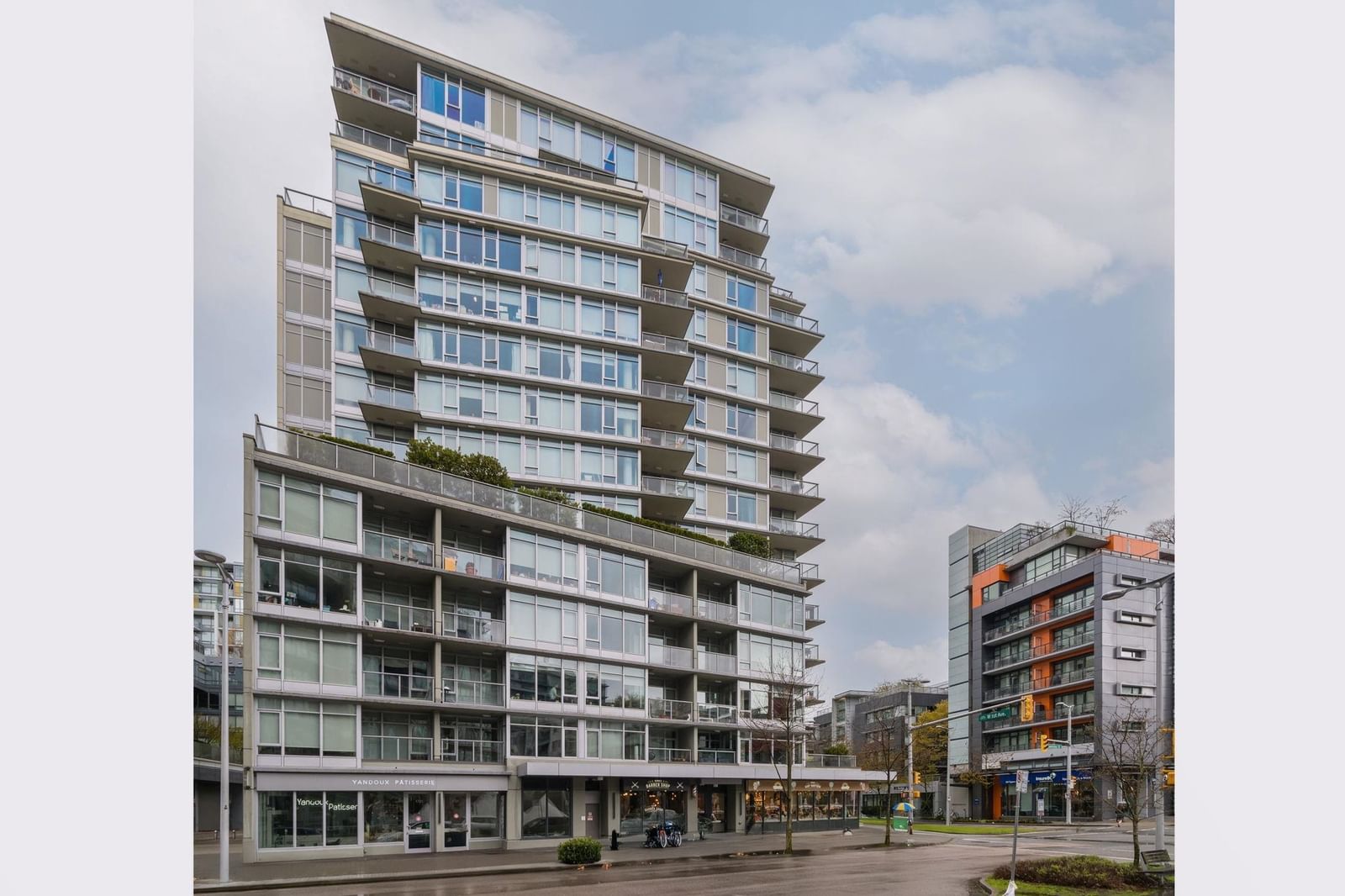 Listing Image 12