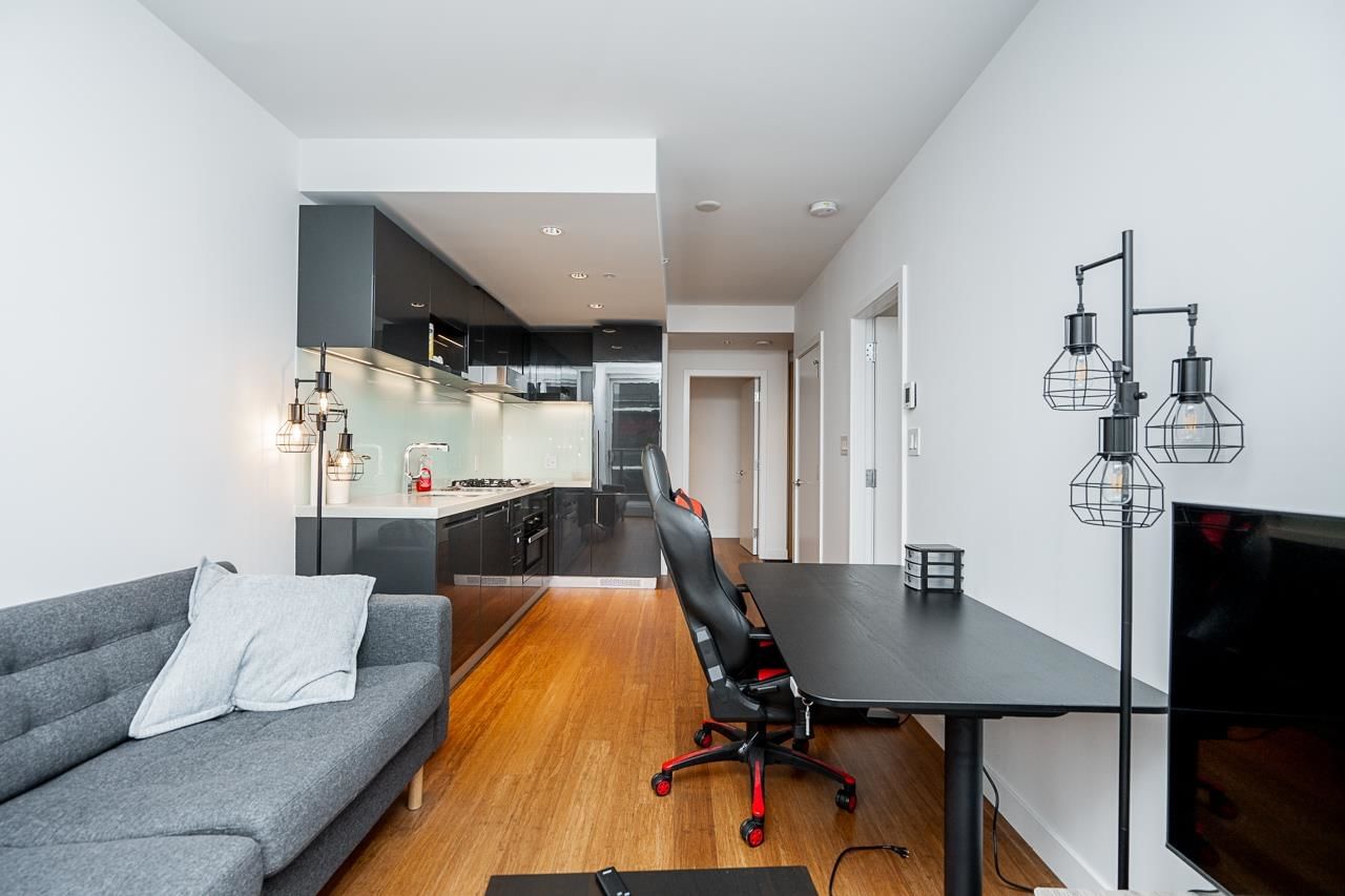 Listing Image 13