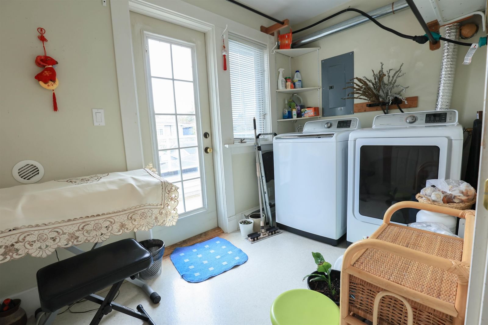 Listing Image 15