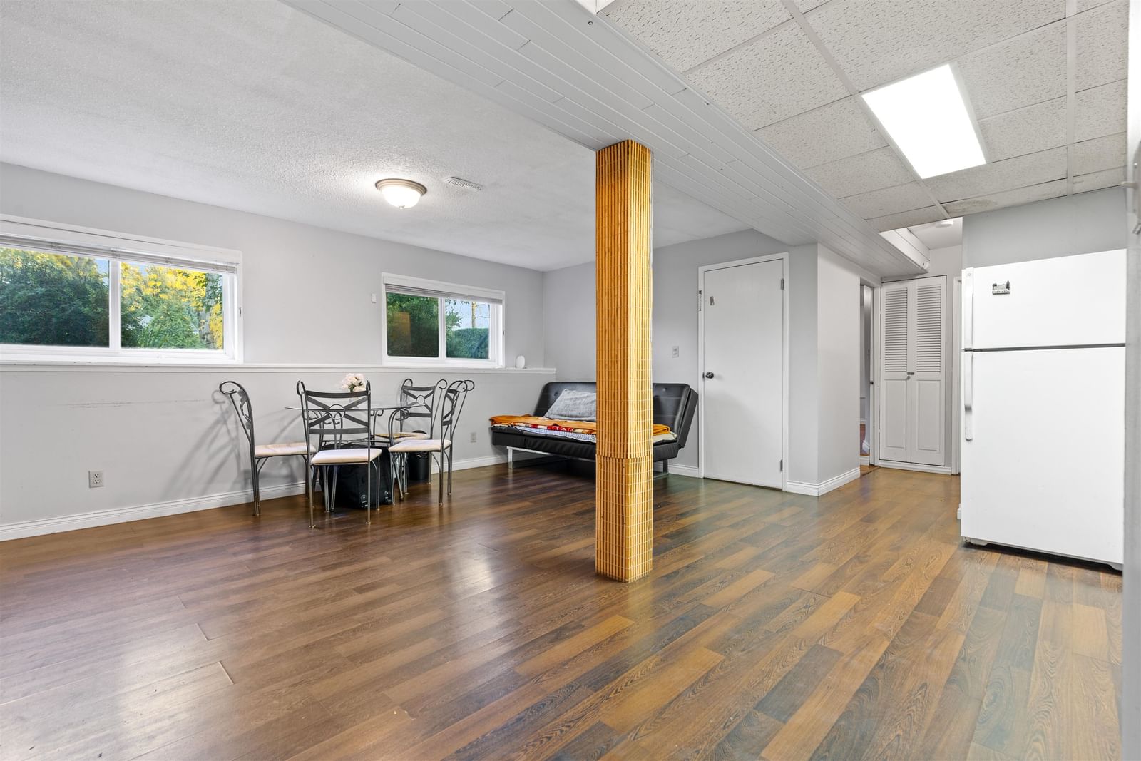 Listing Image 23
