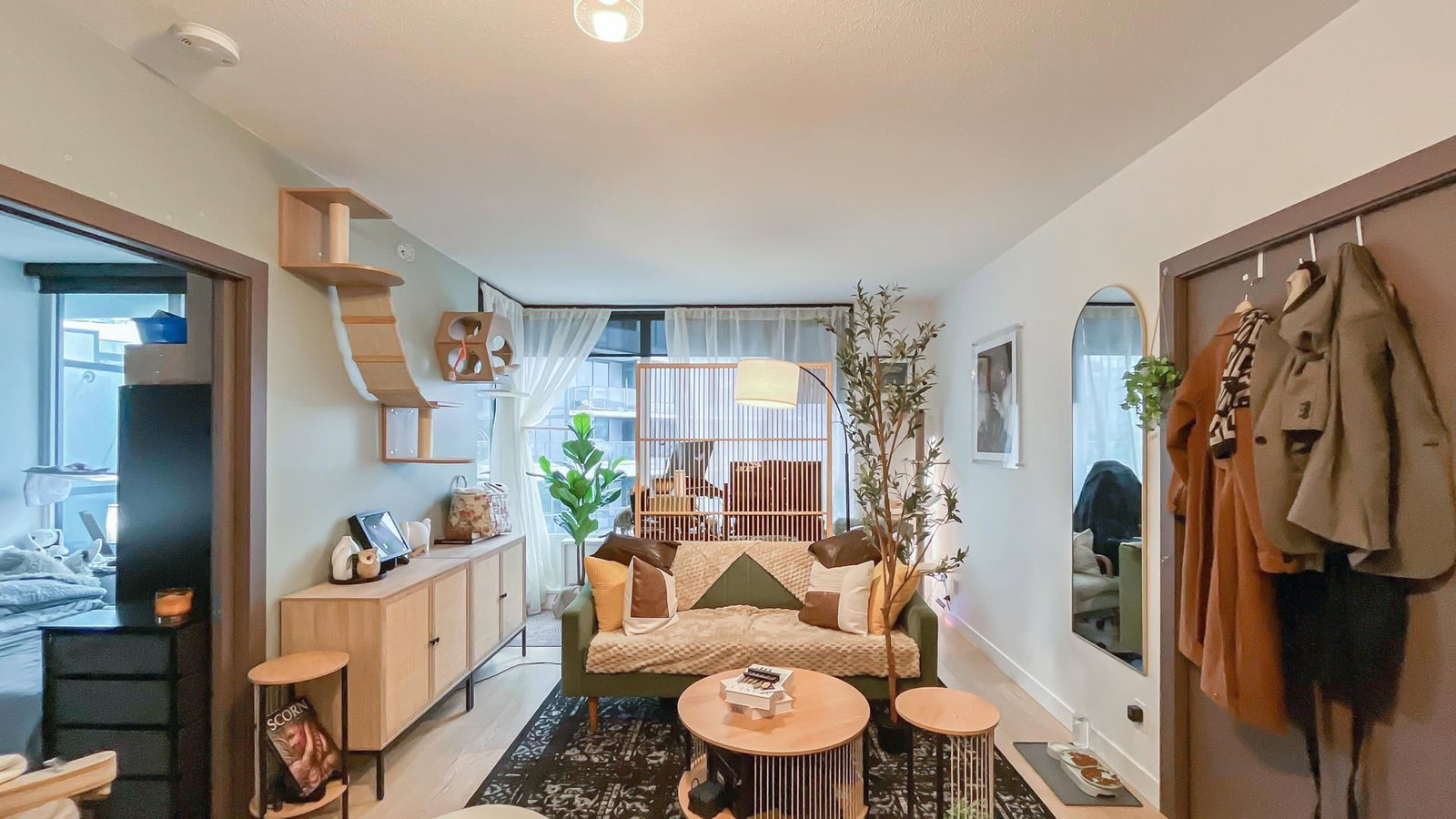 Listing Image 10