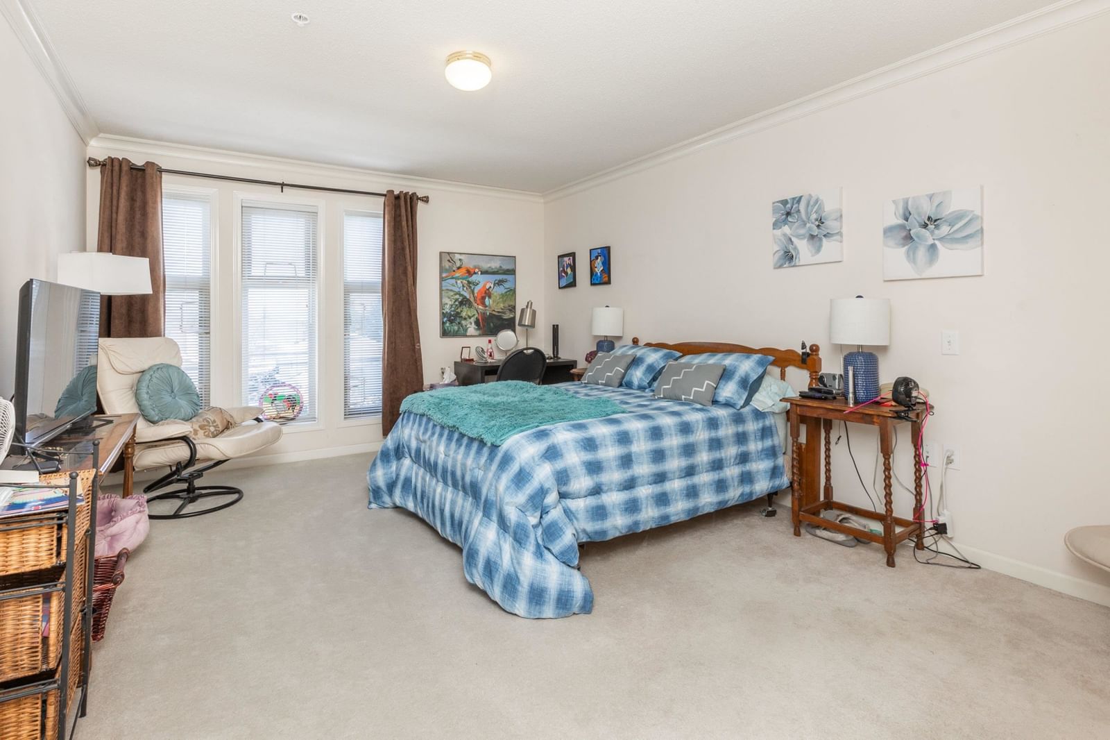 Listing Image 17