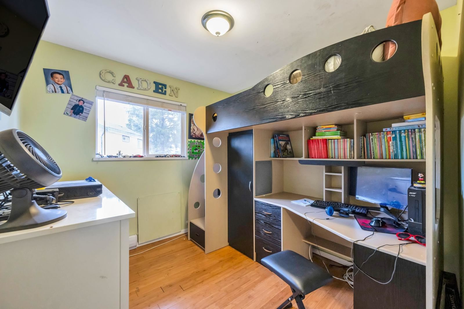Listing Image 18