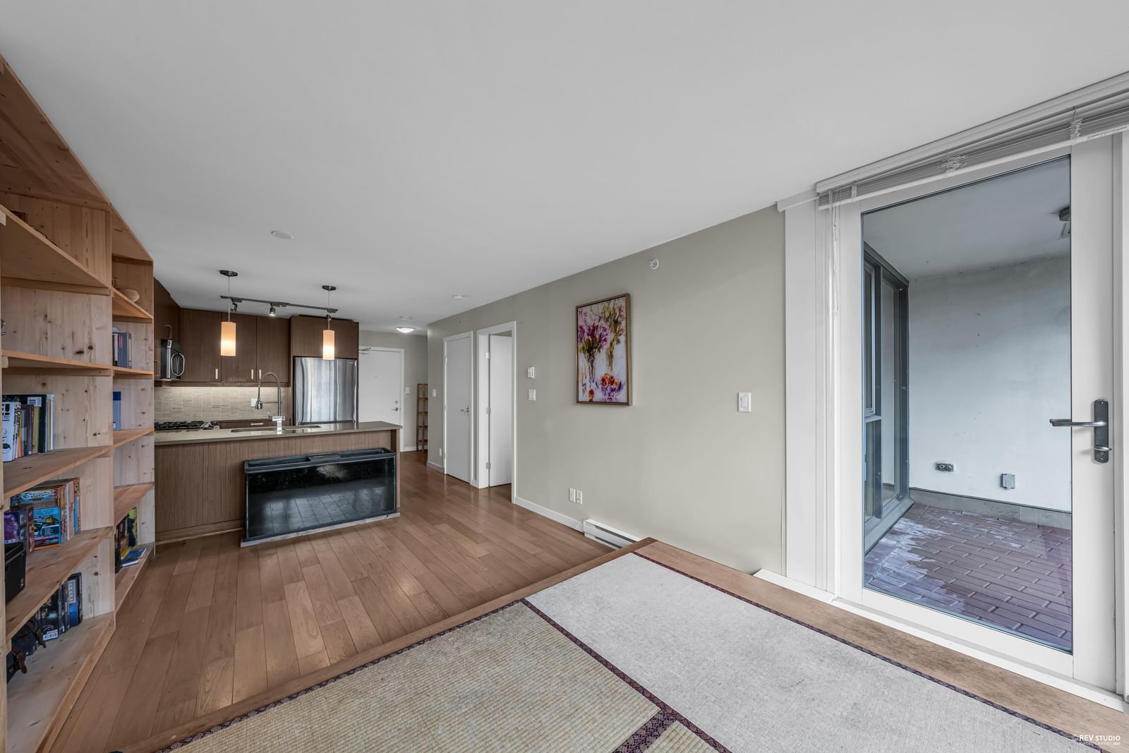 Listing Image 8