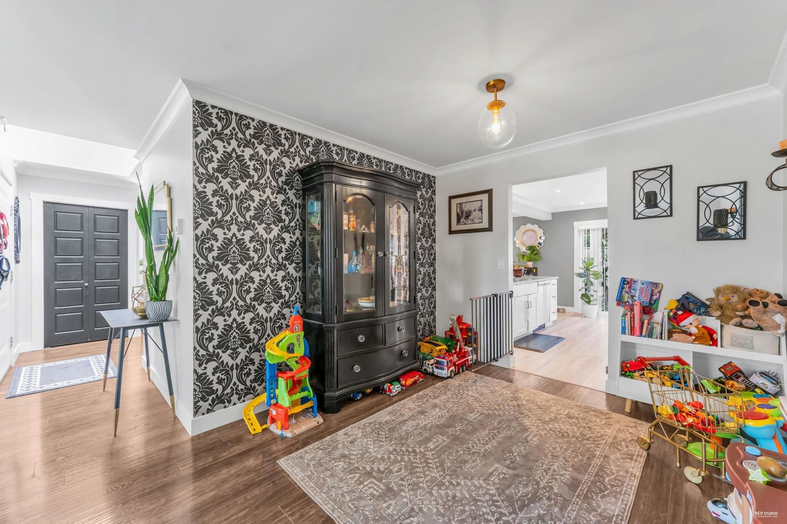 Listing Image 15