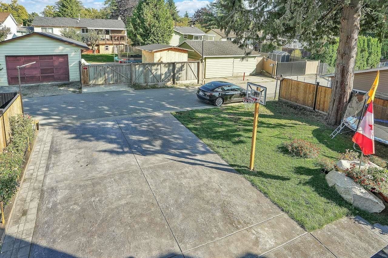 Listing photo 5