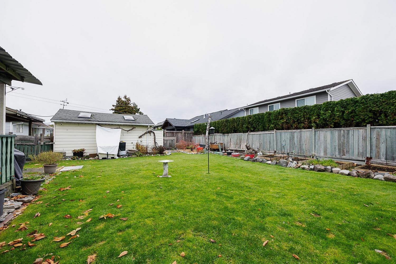 Listing Image 11
