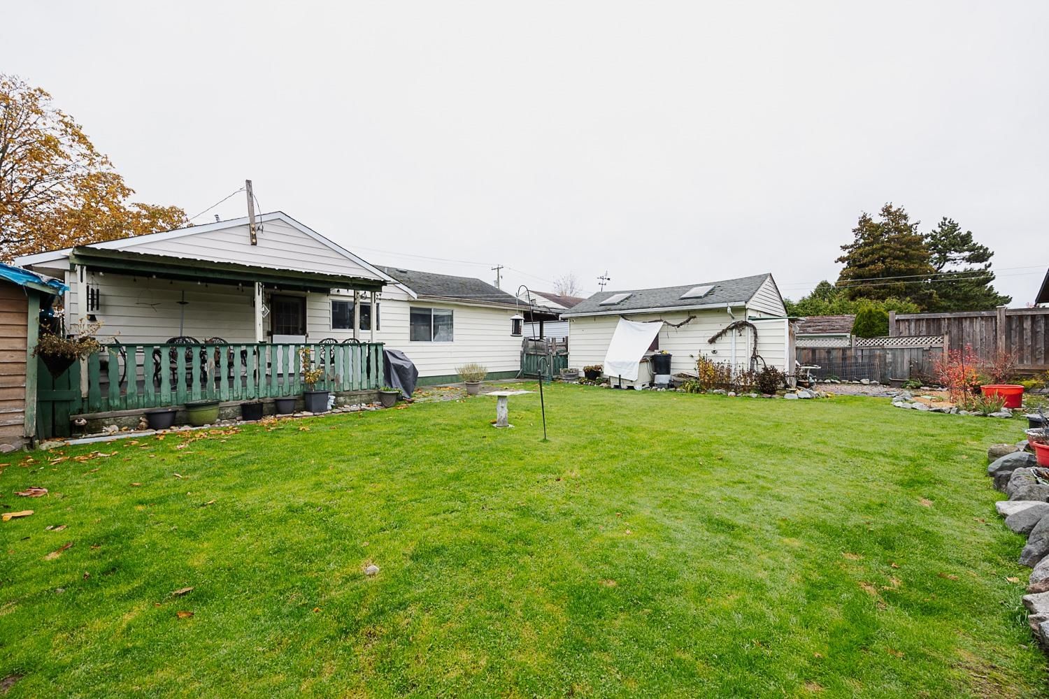 Listing Image 6