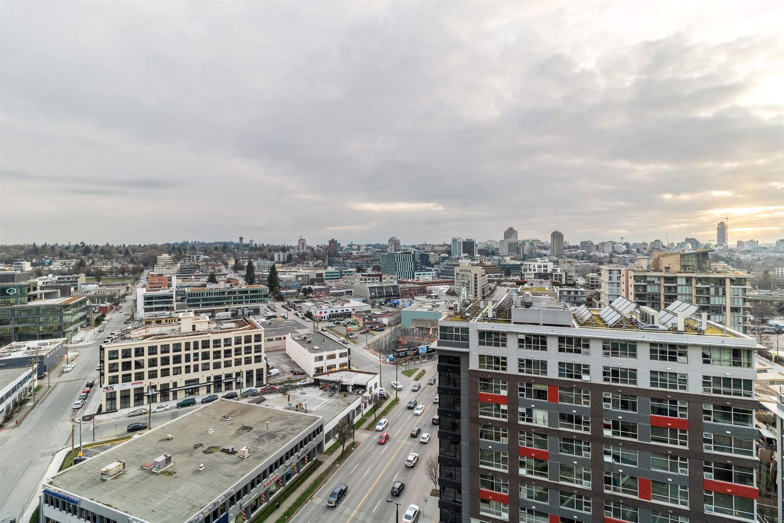 Listing Image 12