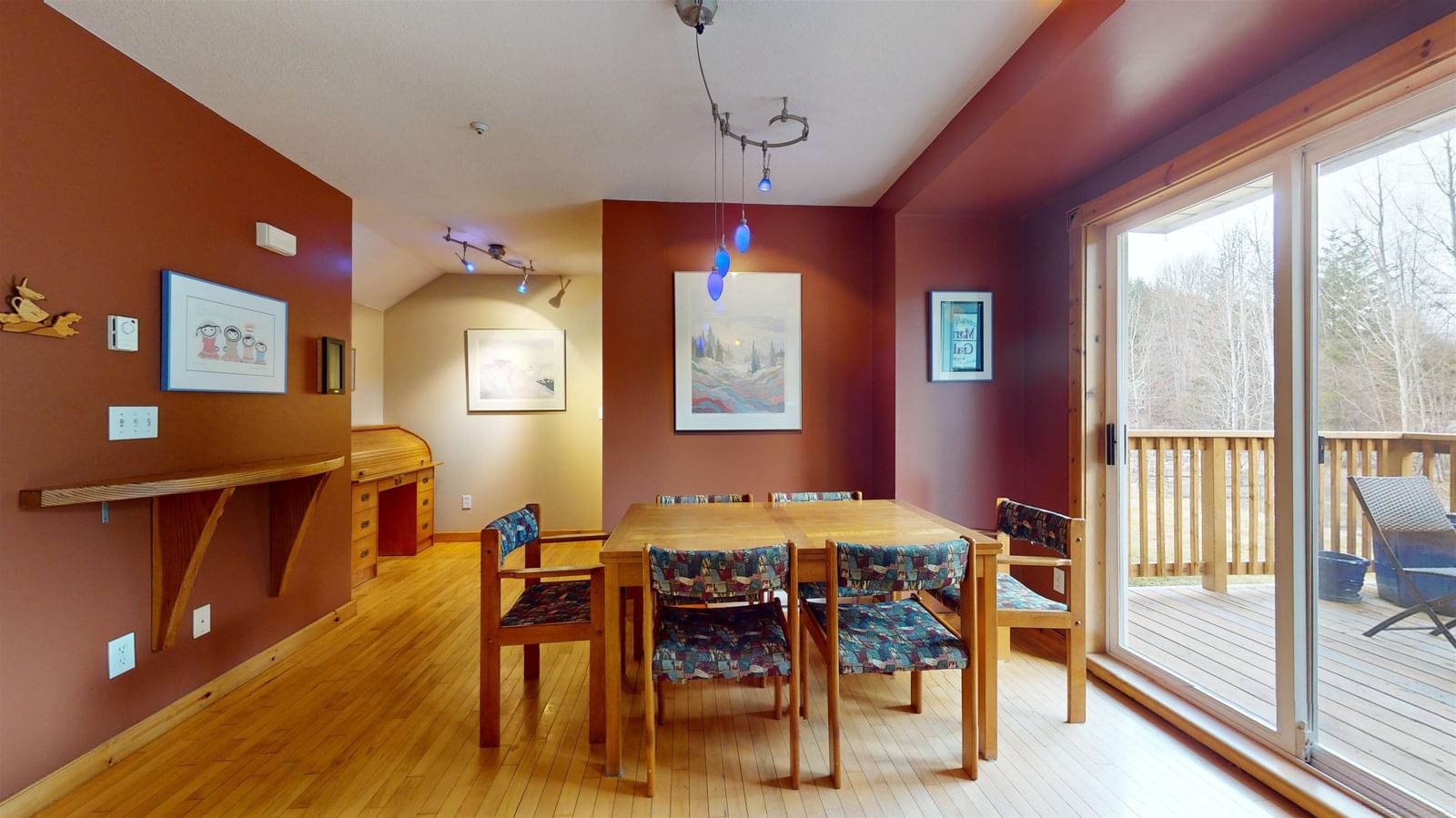Listing Image 8