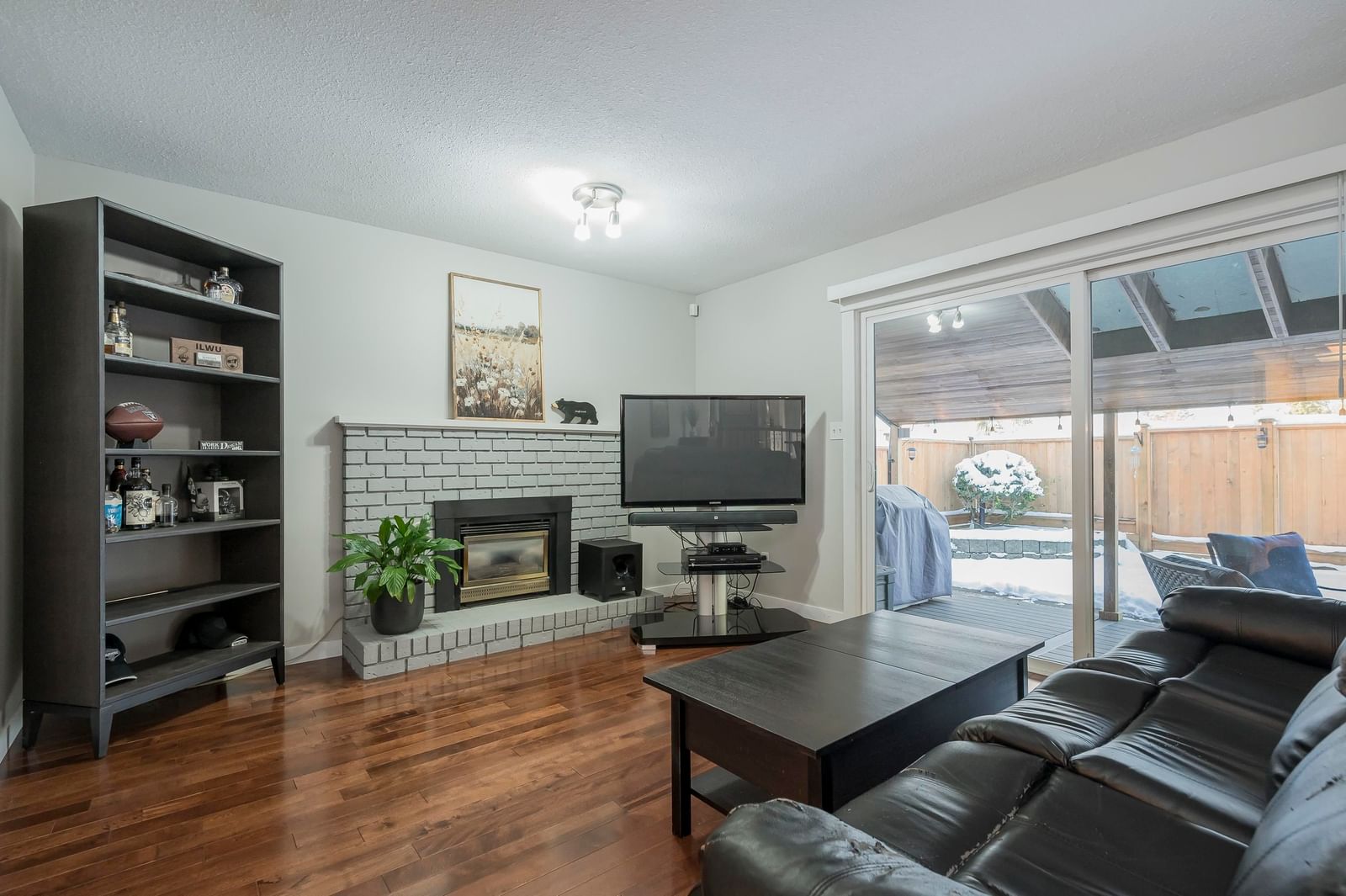 Listing Image 19