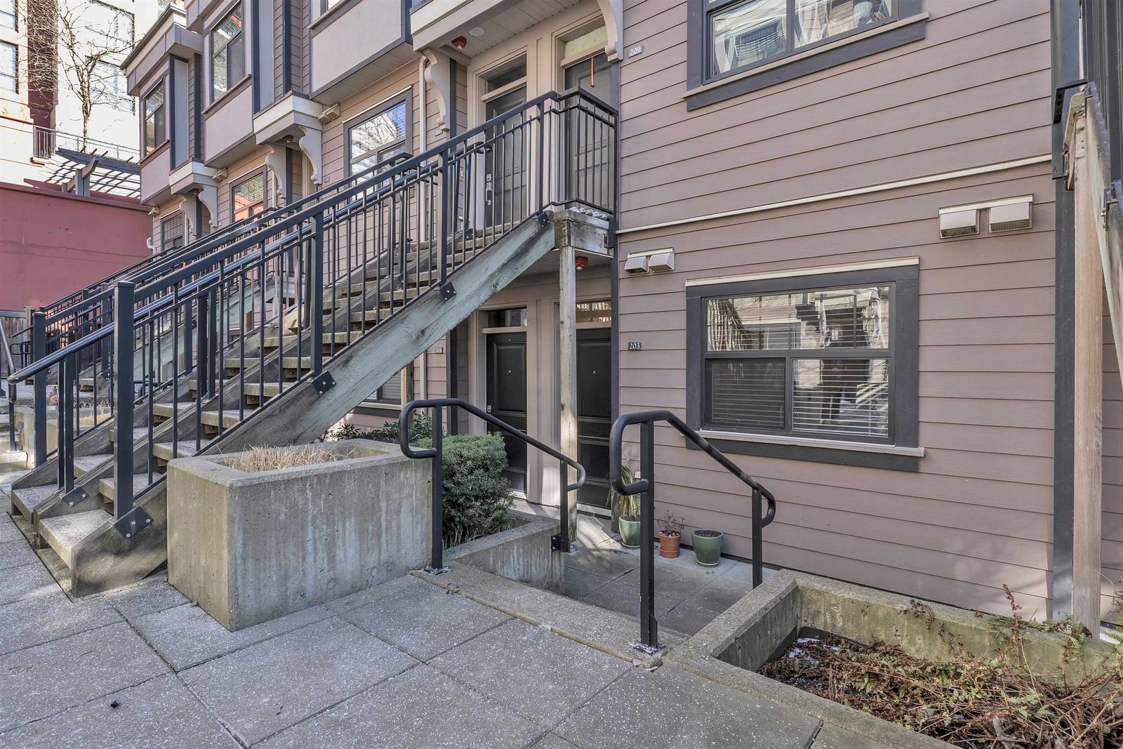 Listing Image 23