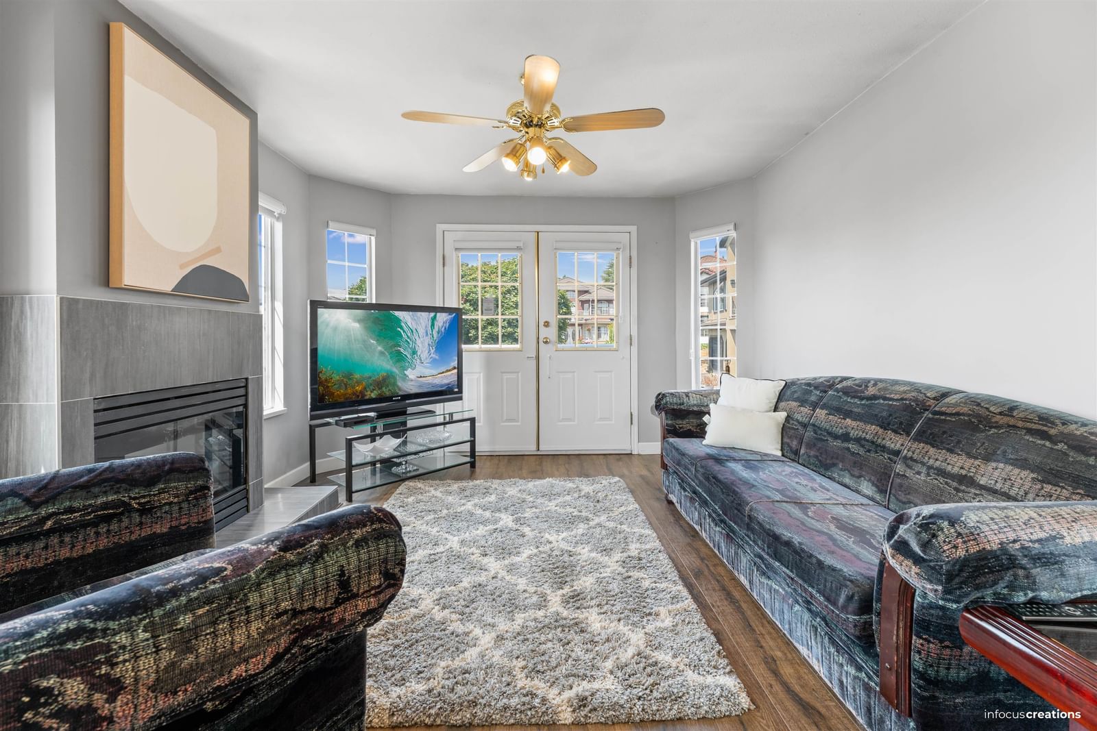 Listing Image 16