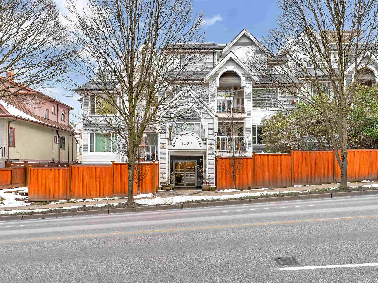 Listing Image 22