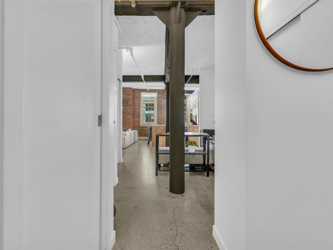 Listing Image 25